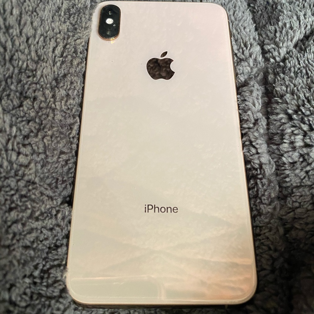 iPhone XS Max.